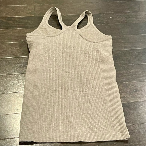 Lululemon tank top - Picture 2 of 5